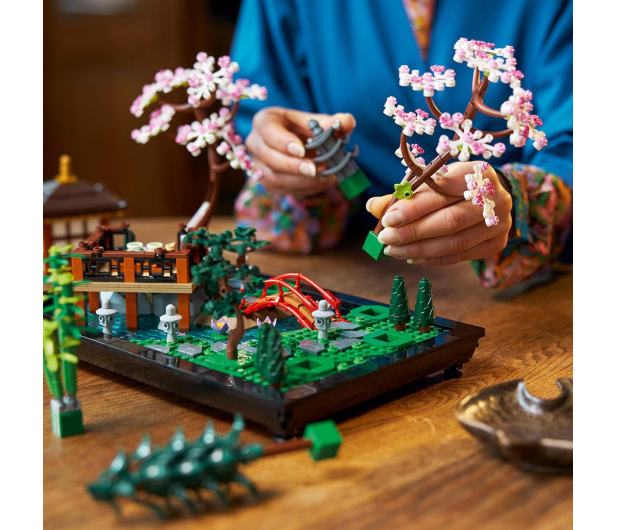 LEGO Icons 10315 Zaciszny ogród - 1159420 - zdjęcie 10